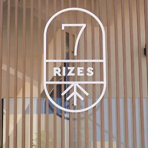 7rizes Luxury Living מלון דירות הרקליון