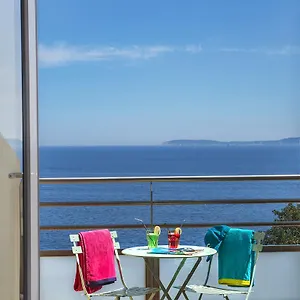 Hotel Hôtel-club Du Domaine D'aiguebelle, Ussim ***