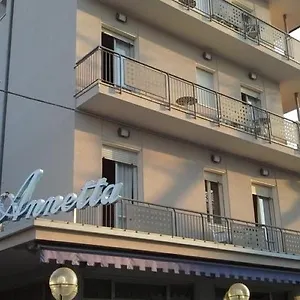Annetta Hotel